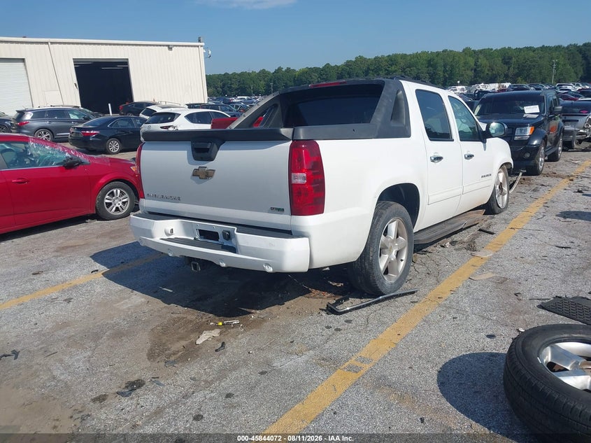 2011 CHEVROLET AVALANCHE 1500 auction photo 4