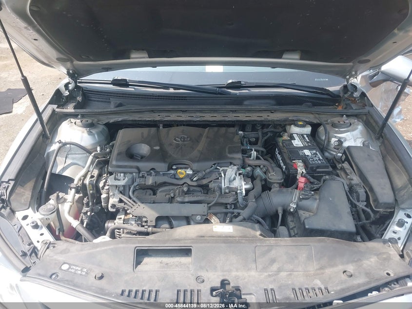 TOYOTA CAMRY - zdjęcie 10