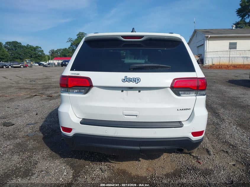 JEEP GRAND CHEROKEE - zdjęcie 17