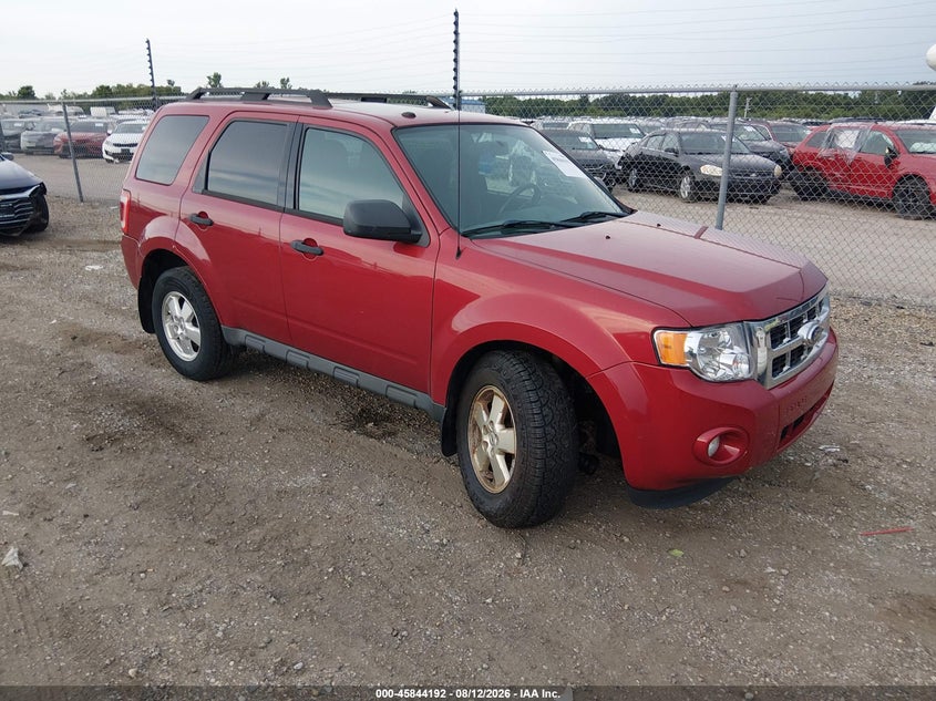 2011 FORD ESCAPE auction photo 1