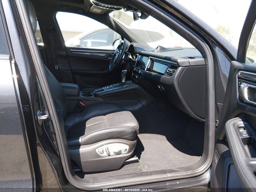 2020 PORSCHE MACAN auction photo 5