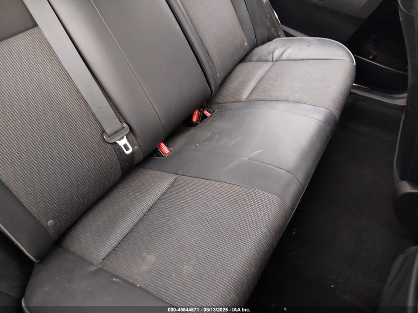 2014 TOYOTA COROLLA auction photo 8