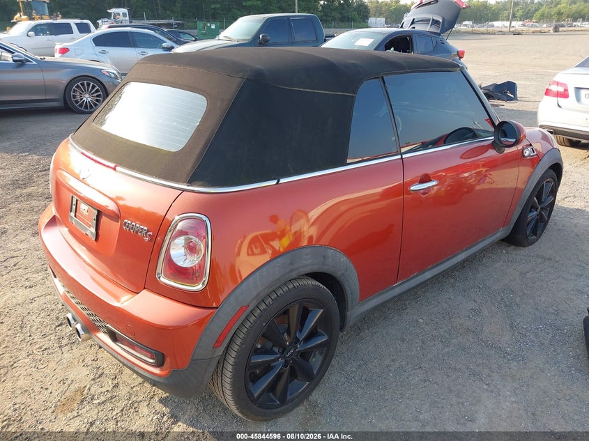 2014 MINI CONVERTIBLE auction photo 4