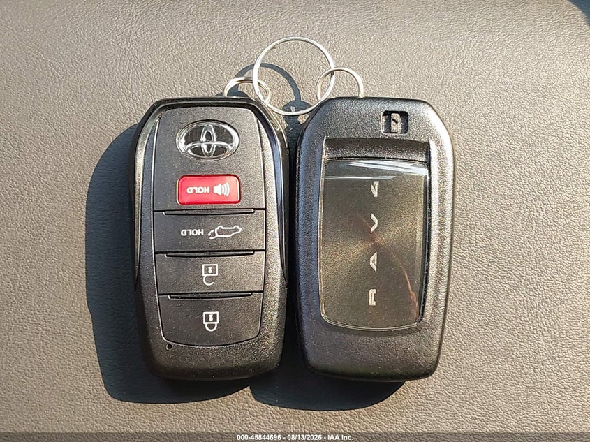 TOYOTA RAV4 - zdjęcie 11