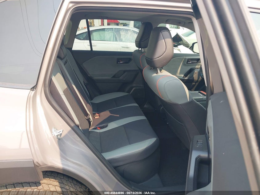 TOYOTA RAV4 - zdjęcie 8