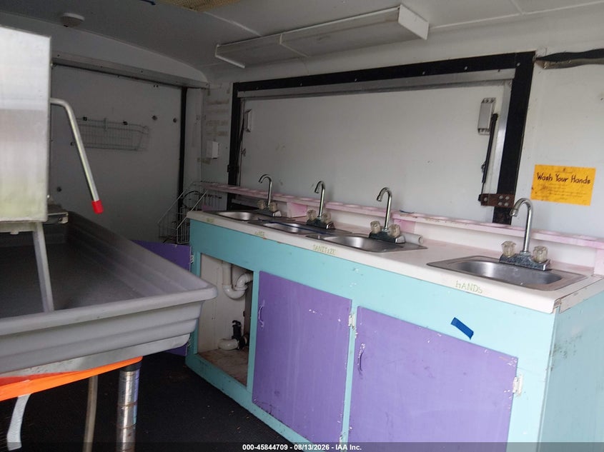 2004 OTHER FOREST RIVER CONTINENTAL CARGO TRAILER N/A