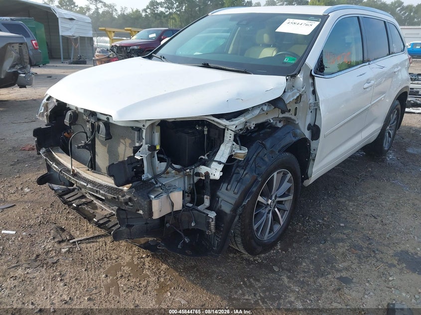 TOYOTA HIGHLANDER 2018 VIN 5TDJZRFH1JS820100