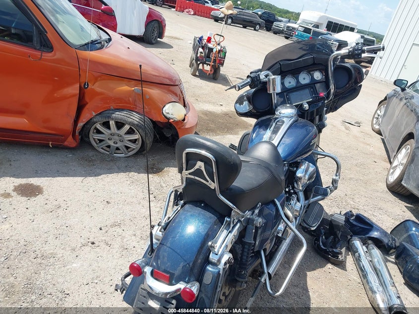 HARLEY-DAVIDSON FLHXS 2016