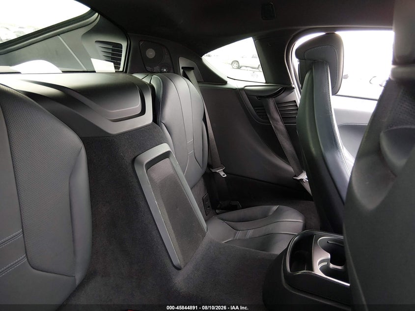 Фото 8 - BMW I8