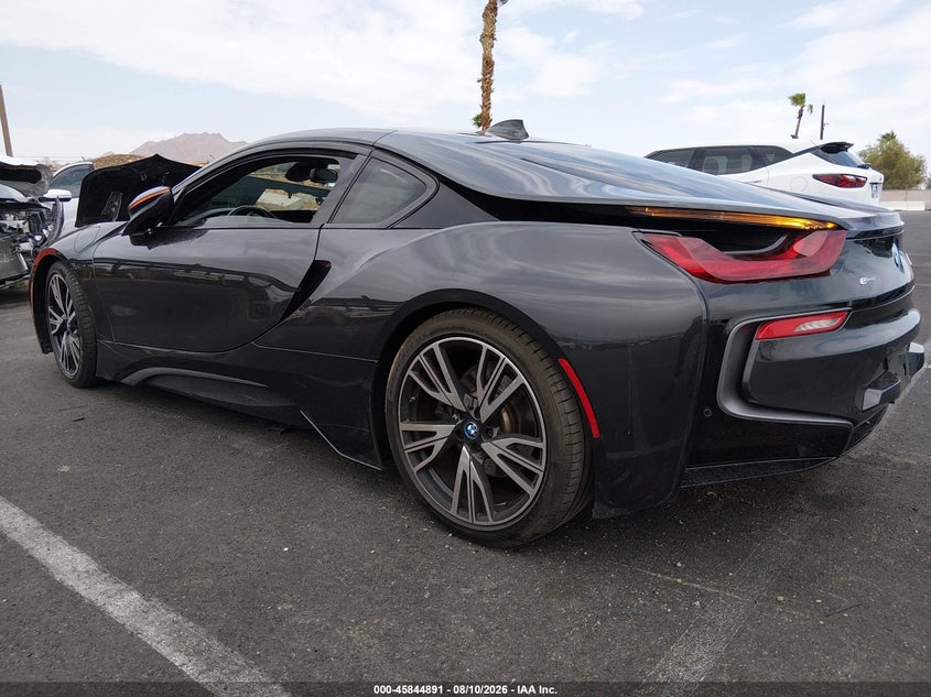 2016 BMW I8 — zdjęcie 3