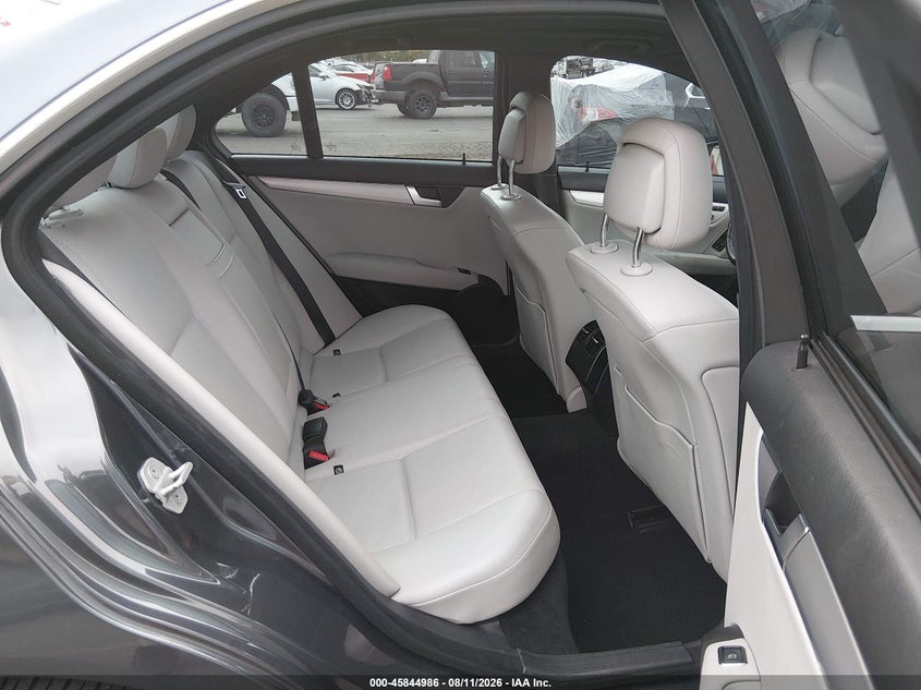 2014 MERCEDES-BENZ C 300 auction photo 8