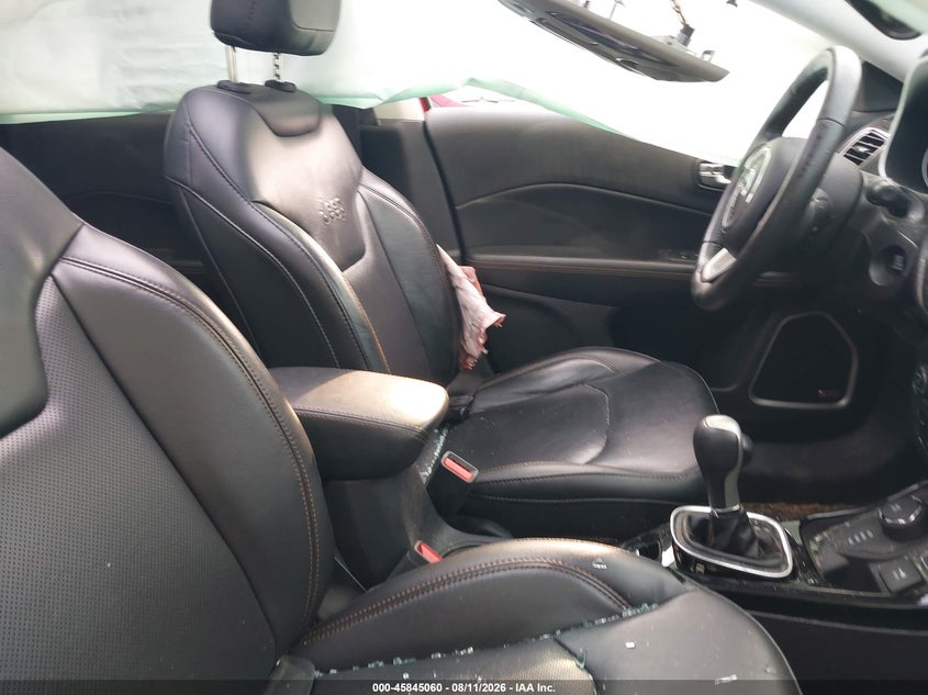 2018 JEEP COMPASS auction photo 5