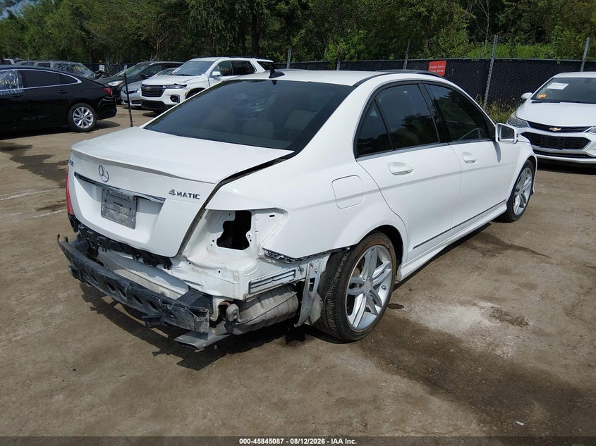2014 MERCEDES-BENZ C 300 auction photo 4