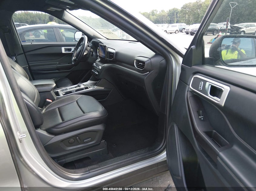 2020 FORD EXPLORER auction photo 5