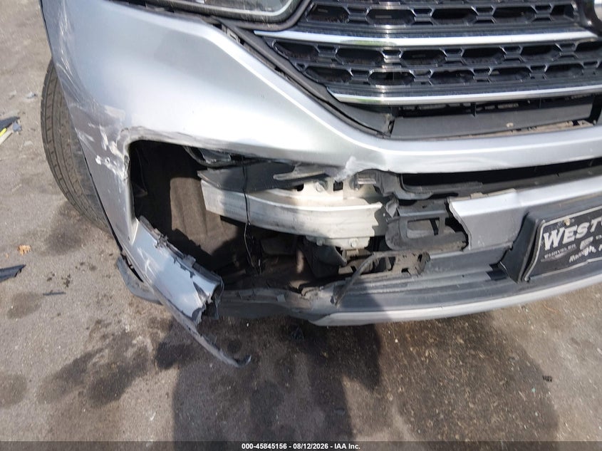2020 FORD EXPLORER auction photo 6