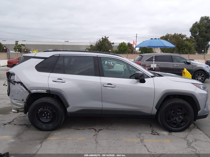 TOYOTA RAV4 - zdjęcie 14