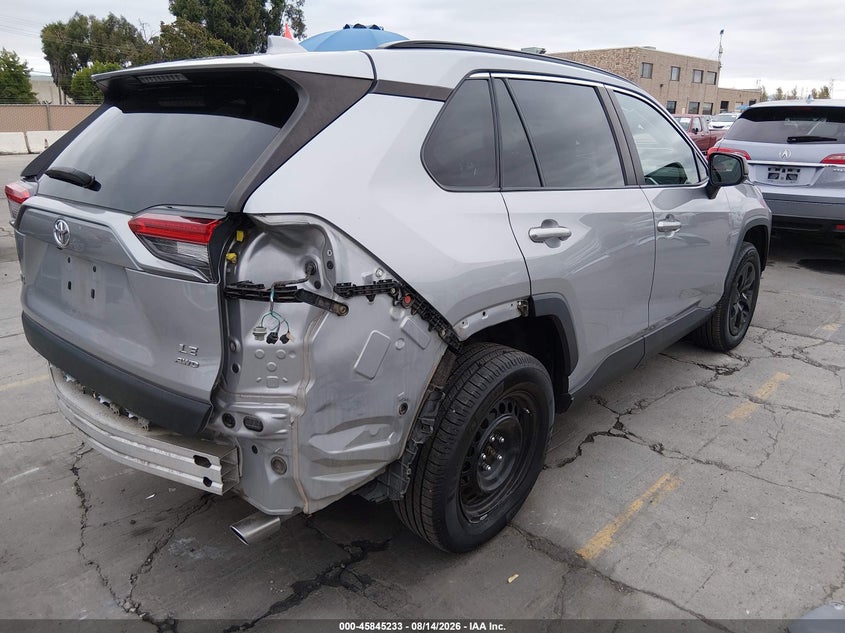 TOYOTA RAV4 - zdjęcie 4
