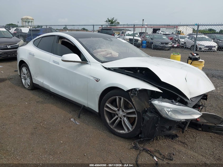 Vin: 5yjsa1s27ff099923, lot: 46344168, tesla model s 70d/85d/p85d 2015 img_1