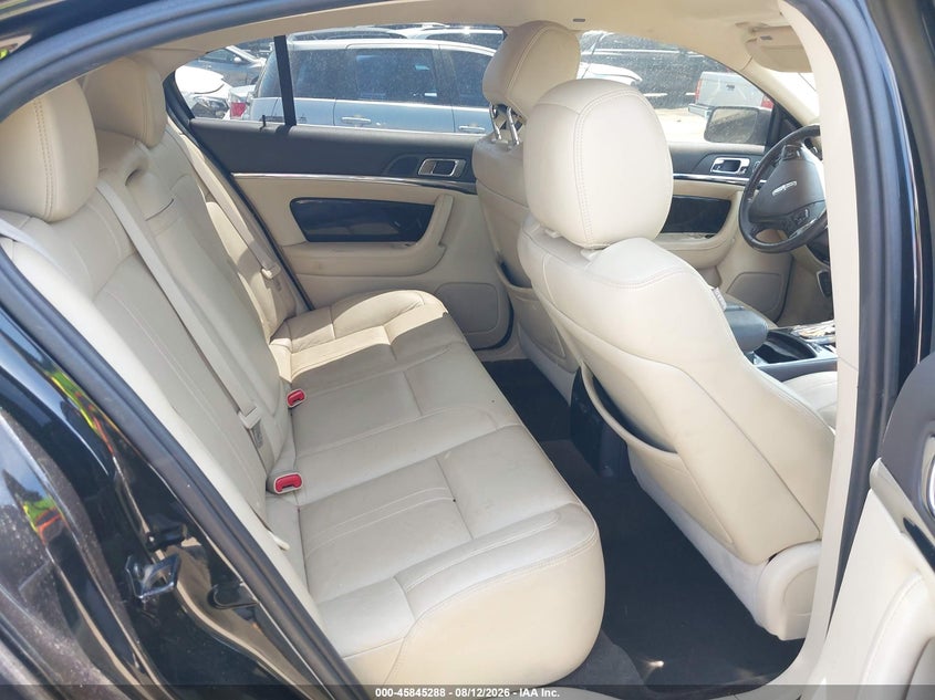 2013 LINCOLN MKS auction photo 8