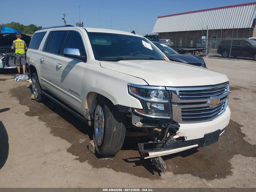 CHEVROLET SUBURBAN - zdjęcie 6