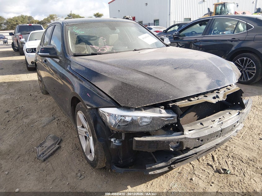 2013 BMW 328I — zdjęcie z aukcji
