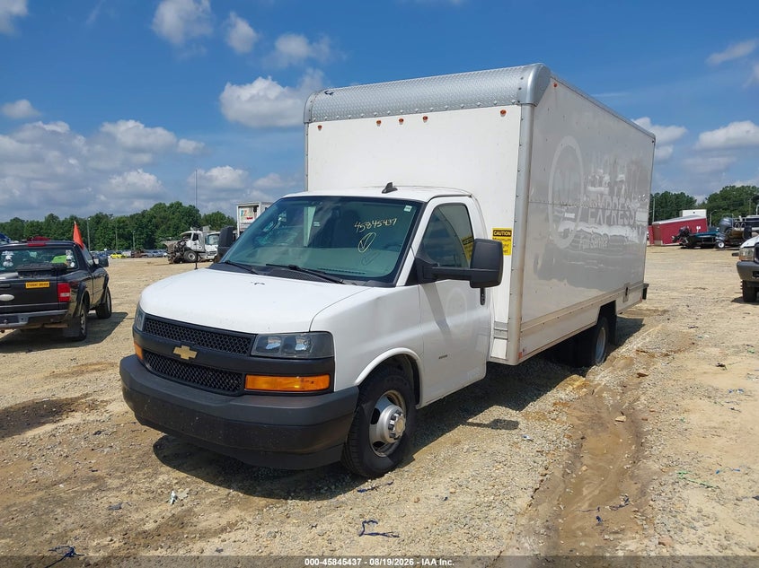 2020 CHEVROLET EXPRESS CUTAWAY auction photo 2