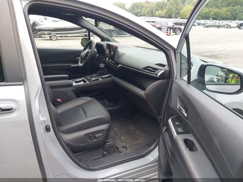 TOYOTA SIENNA - zdjęcie 5