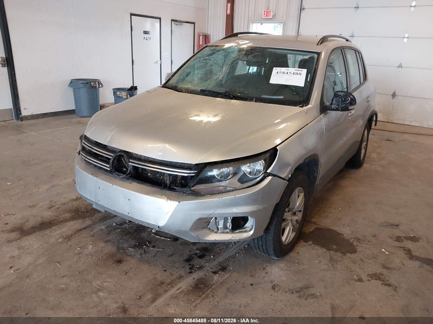 2016 VOLKSWAGEN TIGUAN auction photo 6