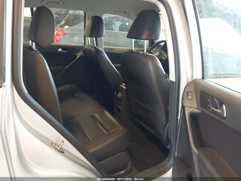 2016 VOLKSWAGEN TIGUAN auction photo 8