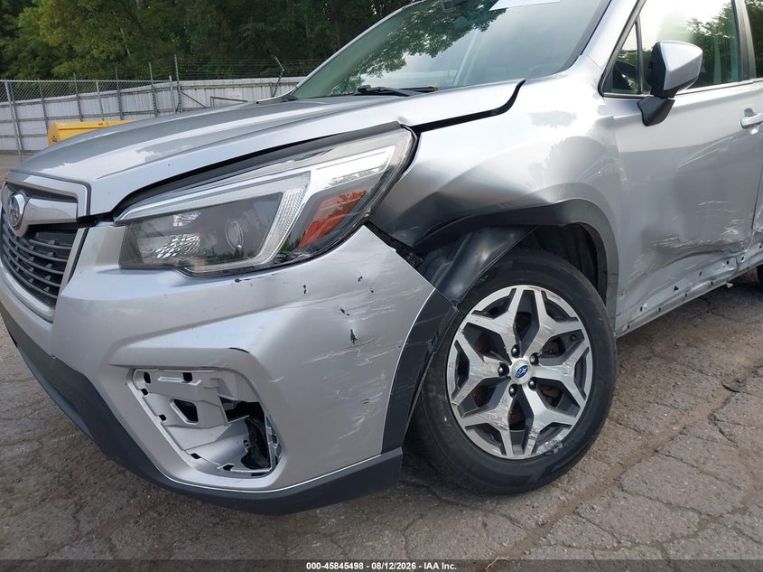 SUBARU FORESTER 2021 VIN JF2SKAJC0MH588797