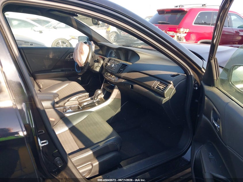 2017 HONDA ACCORD auction photo 5