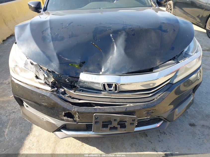 2017 HONDA ACCORD auction photo 6