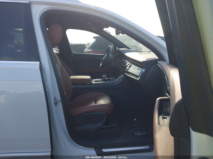 AUDI Q7 - zdjęcie 5