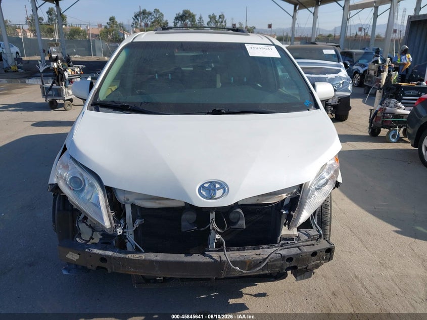 2015 TOYOTA SIENNA VAN 3.5L V-6 DOHC, VVT, 266HP