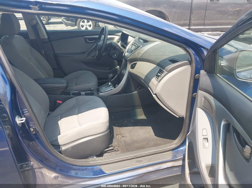 2013 HYUNDAI ELANTRA auction photo 5