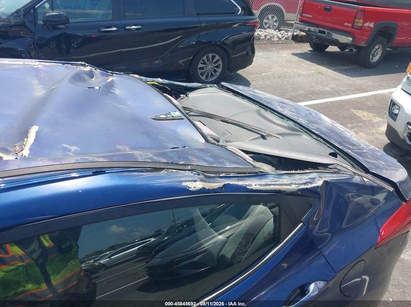 2013 HYUNDAI ELANTRA auction photo 6