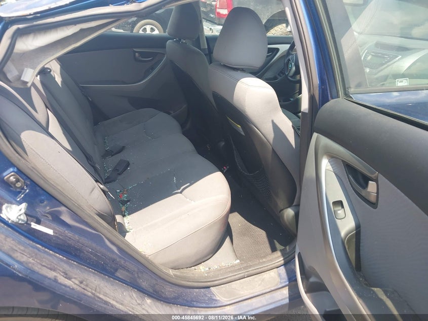 2013 HYUNDAI ELANTRA auction photo 8