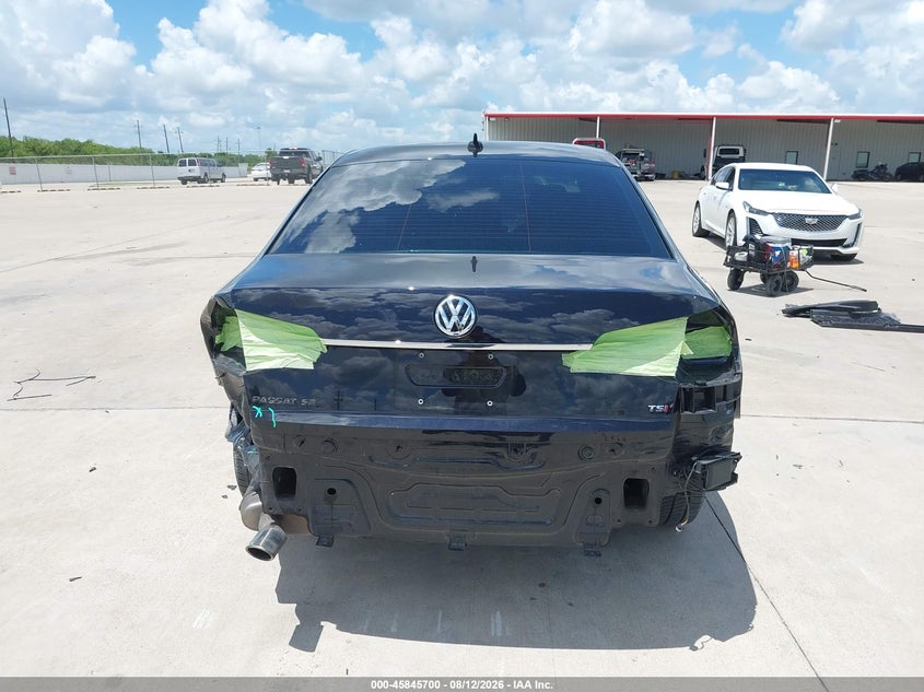 VOLKSWAGEN PASSAT 2018 VIN 1VWBA7A33JC029464