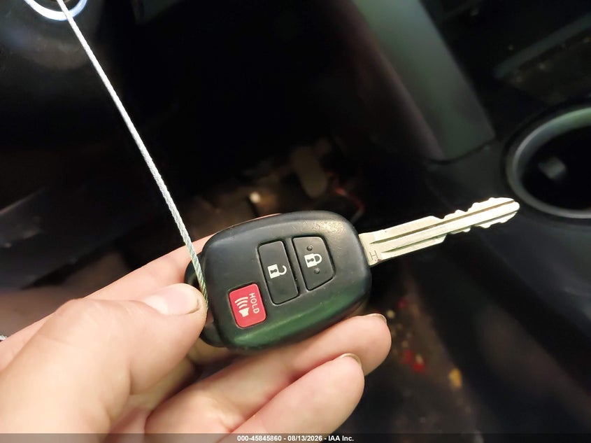 TOYOTA RAV4 - zdjęcie 11