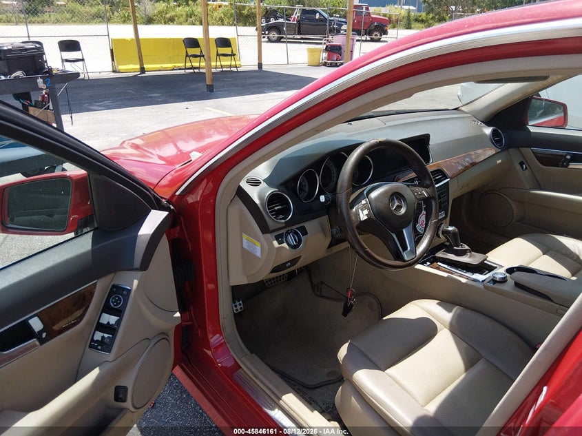 2014 MERCEDES-BENZ C 250 auction photo 5