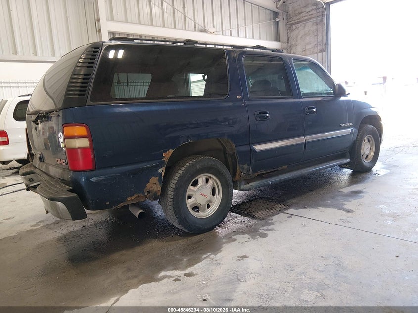 2002 GMC YUKON XL auction photo 4