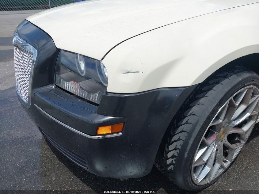 2005 CHRYSLER 300 SEDAN 2.7L V-6 DOHC, 190HP
