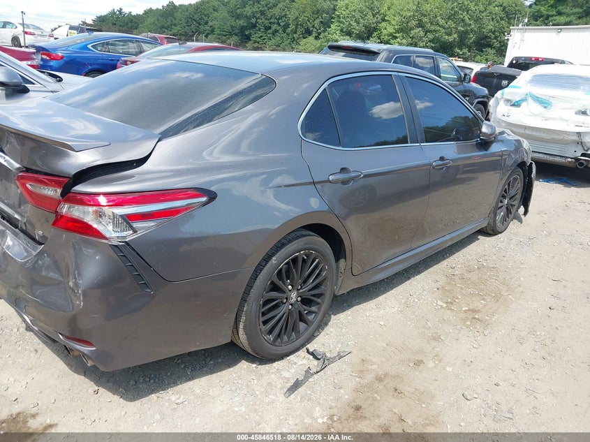 TOYOTA CAMRY - zdjęcie 4