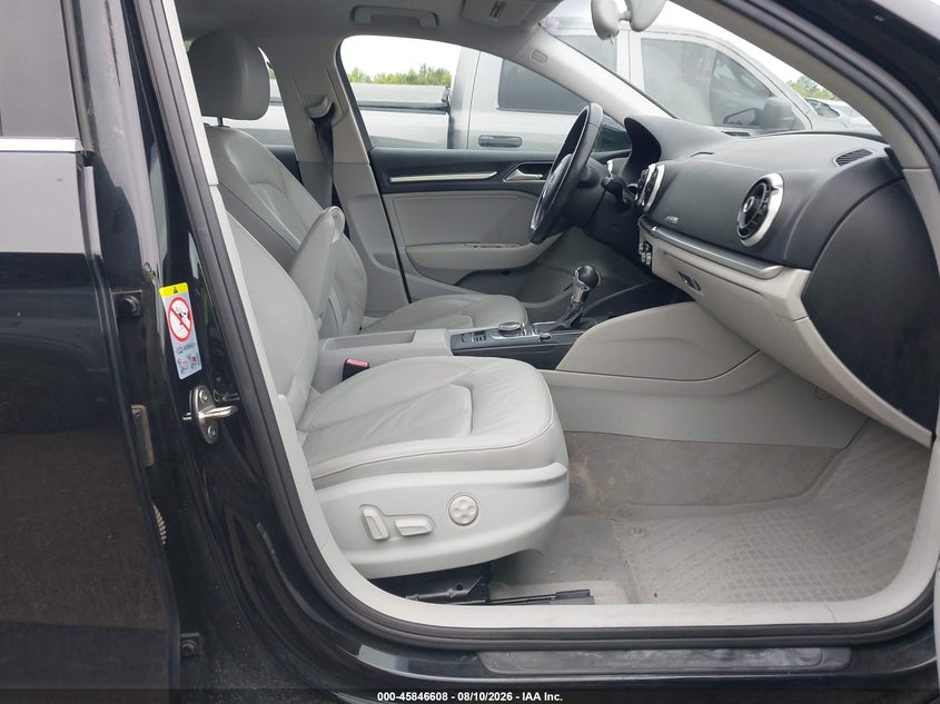 2015 AUDI A3 auction photo 5