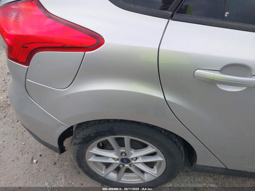 2015 FORD FOCUS auction photo 6