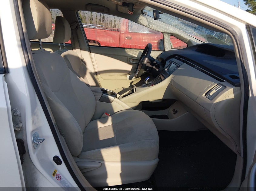2014 TOYOTA PRIUS HATCHBACK 1.8L I-4 DOHC, VVT, 98HP