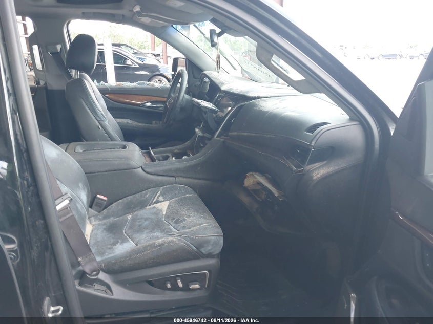 2016 CADILLAC ESCALADE ESV auction photo 5