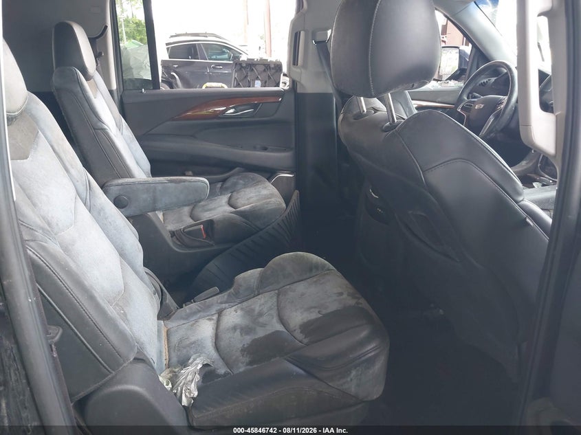 2016 CADILLAC ESCALADE ESV auction photo 8