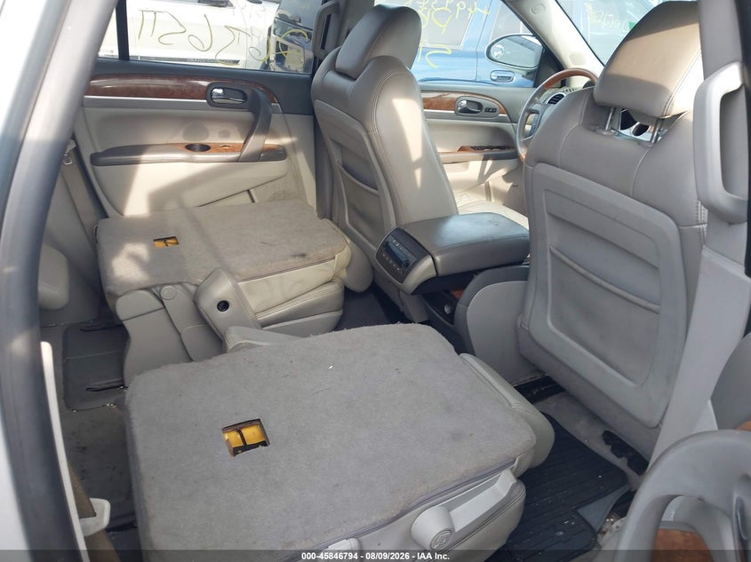 2011 BUICK ENCLAVE auction photo 8