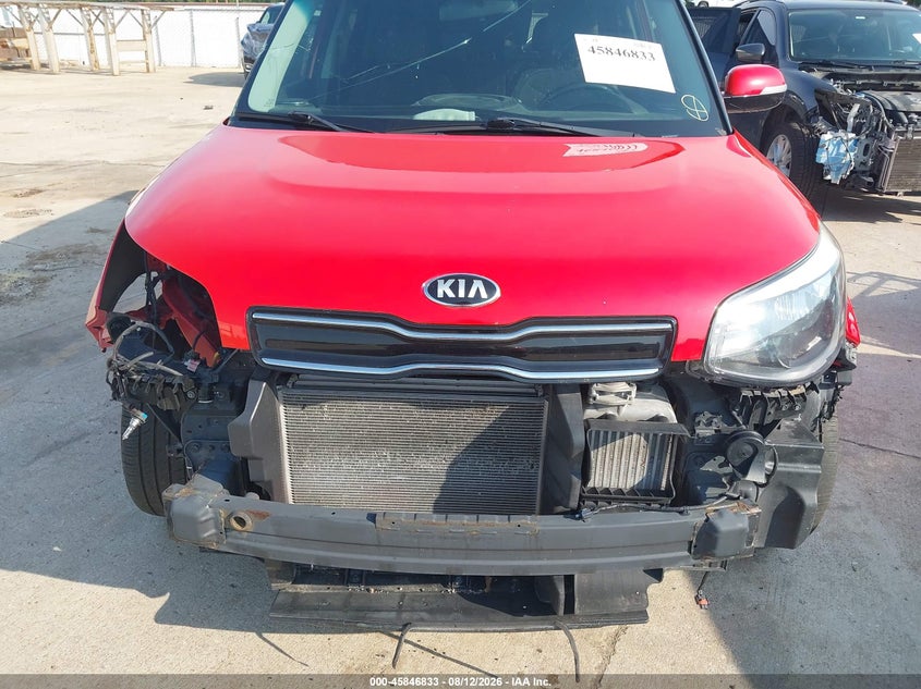 2019 KIA SOUL auction photo 6